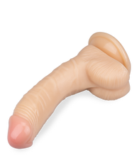 Laden Sie das Bild in den Galerie-Viewer, 16 cm langer gebogener Dildo mit Saugnapf Bobby