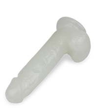 Laden Sie das Bild in den Galerie-Viewer, 19 cm langer phosphoreszierender Saugnapf-Dildo Lumino
