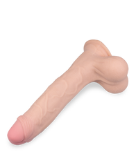 Laden Sie das Bild in den Galerie-Viewer, 24,5 cm langer Real-Skin-Dildo mit biegbarem Schaft