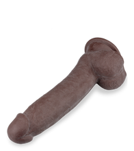 Laden Sie das Bild in den Galerie-Viewer, 24 cm Dildo Real Skin mit biegbarem Schaft