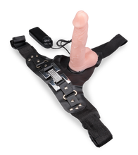 Laden Sie das Bild in den Galerie-Viewer, Abnehmbarer Umschnalldildo mit Fernbedienung