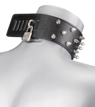 Laden Sie das Bild in den Galerie-Viewer, BDSM-Halsband mit Killernieten und Kette