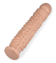 Laden Sie das Bild in den Galerie-Viewer, Dildo mit üppiger Aderung 27 cm Colin