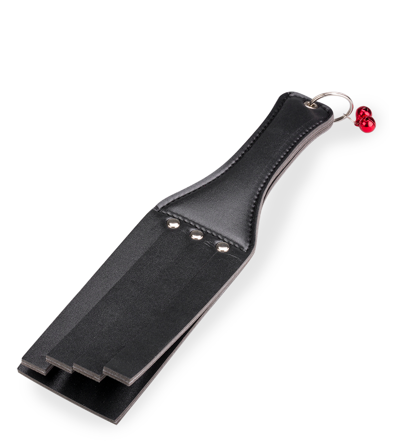 Geschlitztes BDSM-Paddle mit Glöckchen