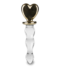Laden Sie das Bild in den Galerie-Viewer, Glasdildo Golden Heart