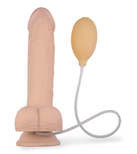 Laden Sie das Bild in den Galerie-Viewer, Großer ejakulierender Dildo mit Hoden