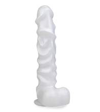 Laden Sie das Bild in den Galerie-Viewer, Langer Dildo mit Saugnapf Peter