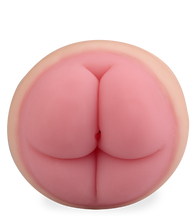 Laden Sie das Bild in den Galerie-Viewer, Penetrierbarer Analplug mit Anus-Öffnung