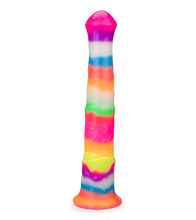 Laden Sie das Bild in den Galerie-Viewer, Phosphoreszierender Dildo mit Saugnapf Pferd