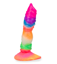 Laden Sie das Bild in den Galerie-Viewer, Phosphoreszierender Dildo mit Saugnapf Wolf