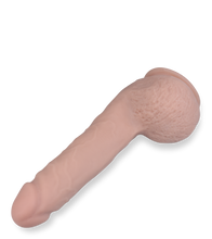 Laden Sie das Bild in den Galerie-Viewer, Realistischer Saugnapf-Dildo mit Hoden 19,5 cm