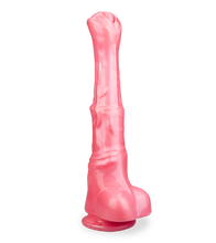 Laden Sie das Bild in den Galerie-Viewer, XXXL-Pferdedildo mit Saugnapf